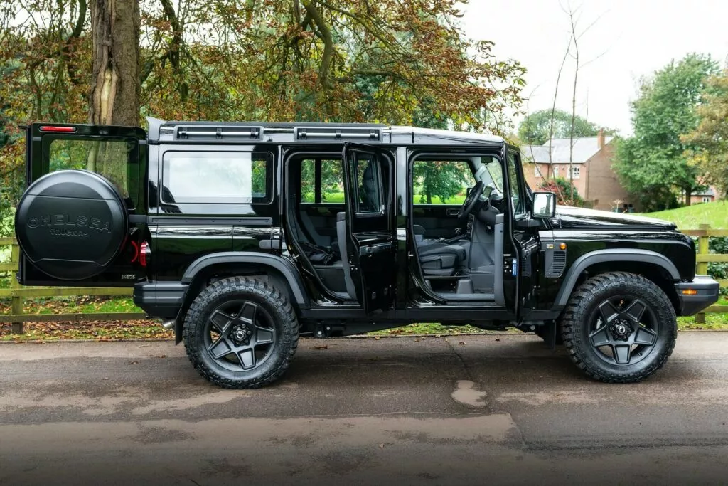 https://www.carscoops.com/wp-content/uploads/webp/2024/04/Ineos-Grenadier-by-Chelsea-Truck-Company-New-9-1024x683.webp