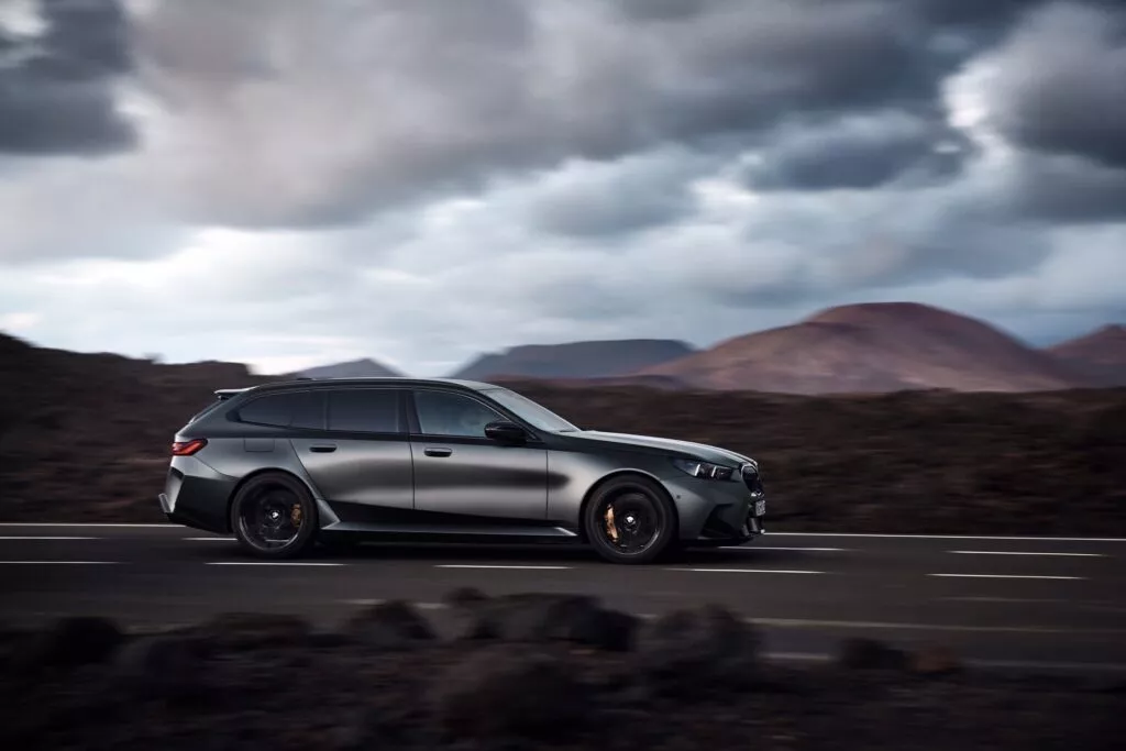 https://www.carscoops.com/wp-content/uploads/webp/2024/08/2025-BMW-M5-Touring-12-1024x683.webp