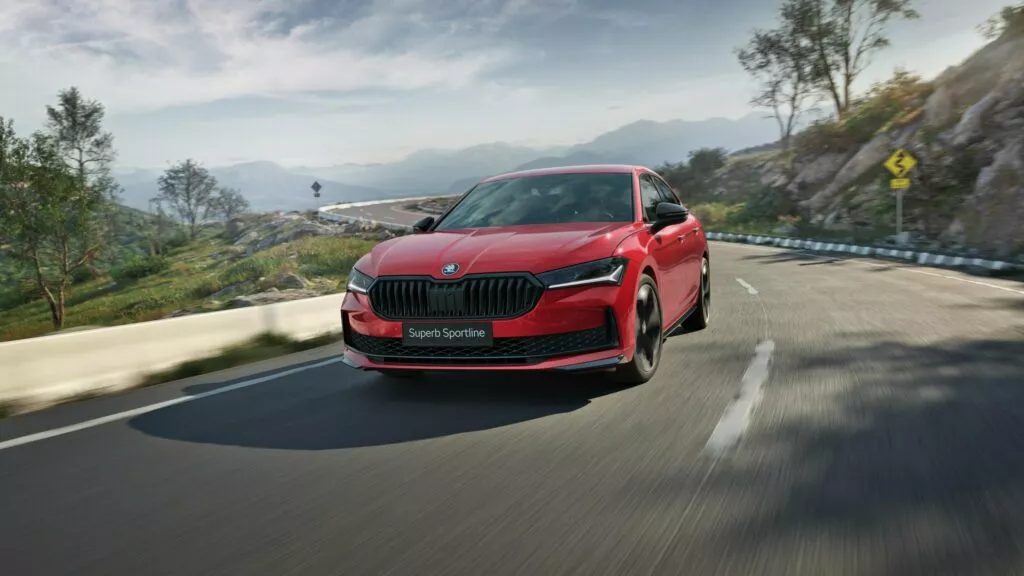 https://www.carscoops.com/wp-content/uploads/webp/2024/08/Skoda_Superb_Sportline-6-1024x576.webp