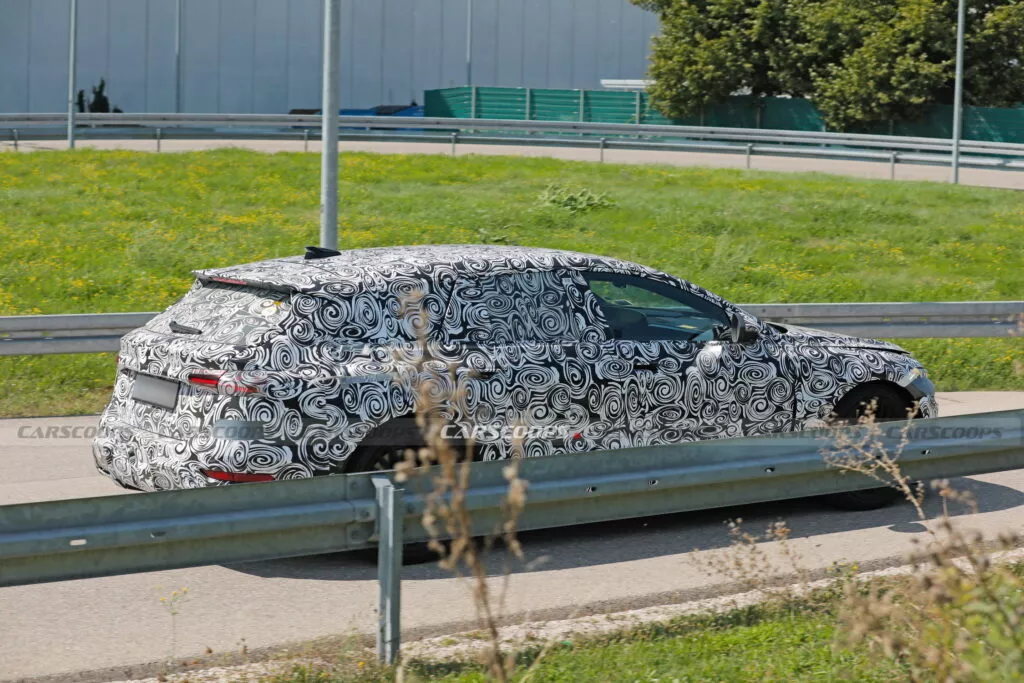 https://www.carscoops.com/wp-content/uploads/webp/2024/09/Audi-RS6-Avant-Scoop-9-1024x683.webp