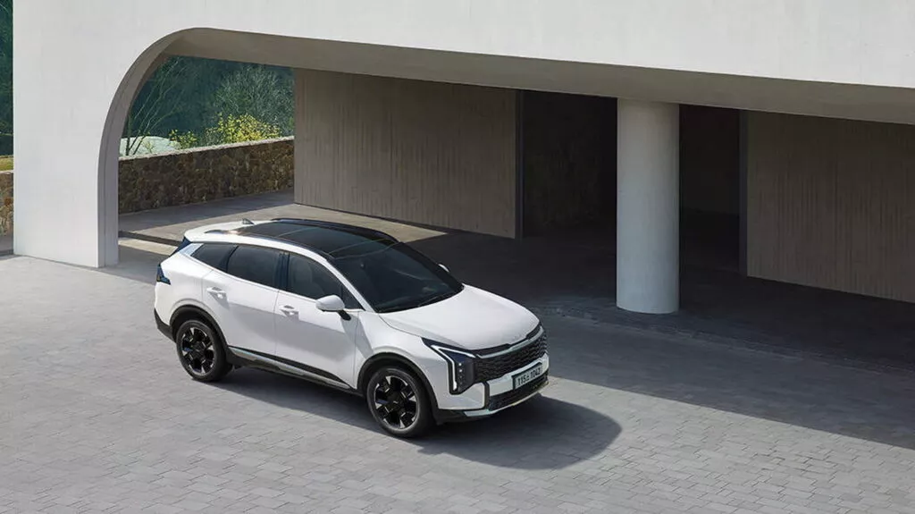 https://www.carscoops.com/wp-content/uploads/webp/2024/10/2026-Kia-Sportage-Korea-7-1024x575.webp