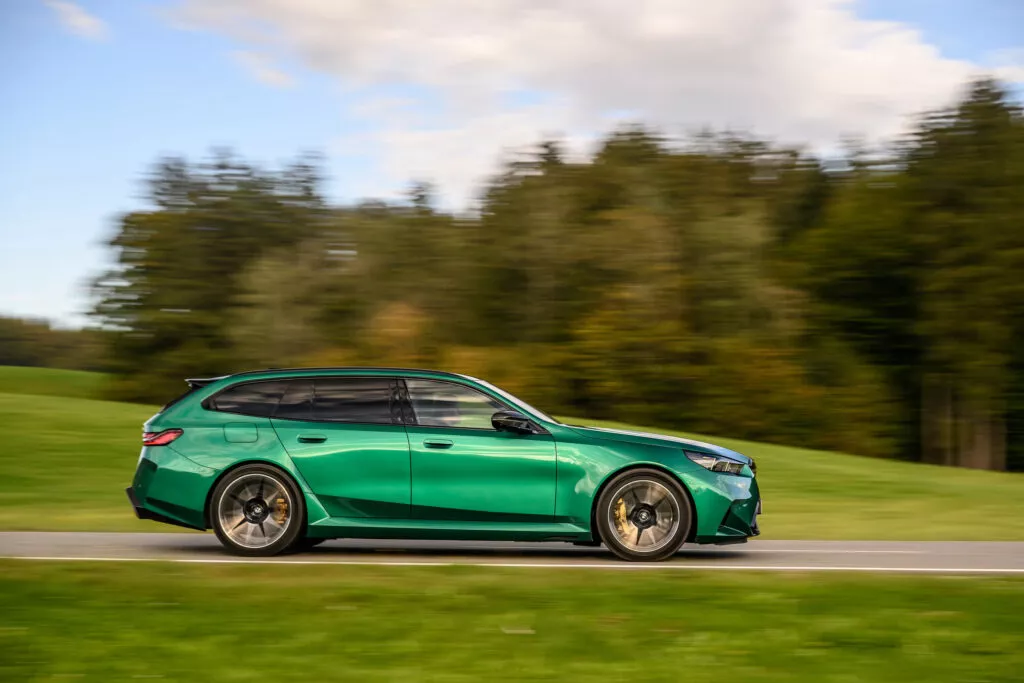 https://www.carscoops.com/wp-content/uploads/webp/2024/11/BMW-M5-Touring-Isle-Of-Man-Green_025-1024x683.webp