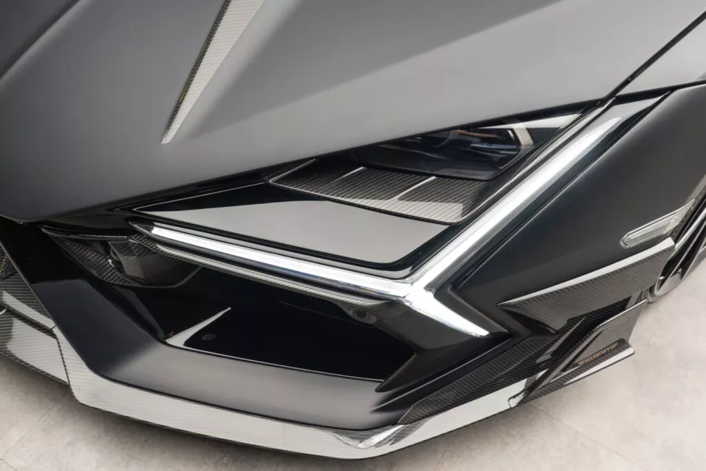 https://www.carscoops.com/wp-content/uploads/webp/2024/12/Lamborghini_Revuelto_by_MANSORY-11-1024x683.webp