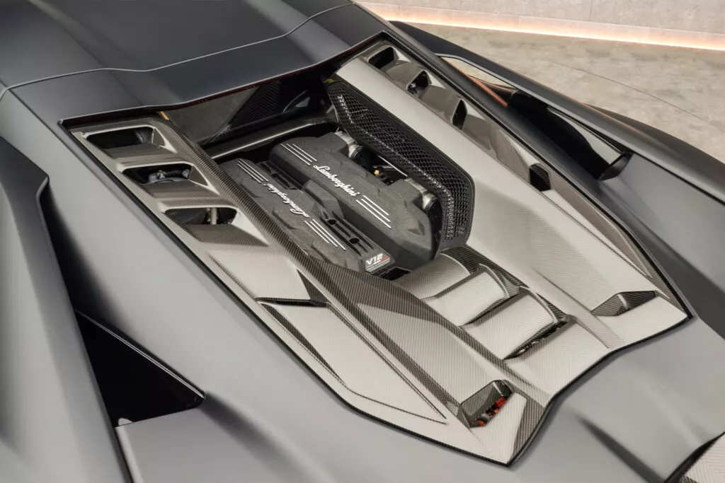 https://www.carscoops.com/wp-content/uploads/webp/2024/12/Lamborghini_Revuelto_by_MANSORY-19-1024x683.webp