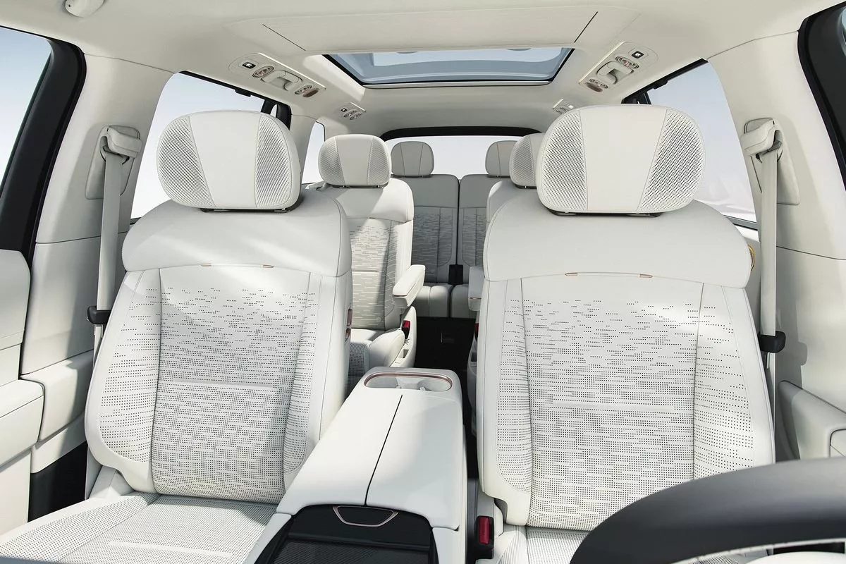 Lynk-Co-900-18.webp