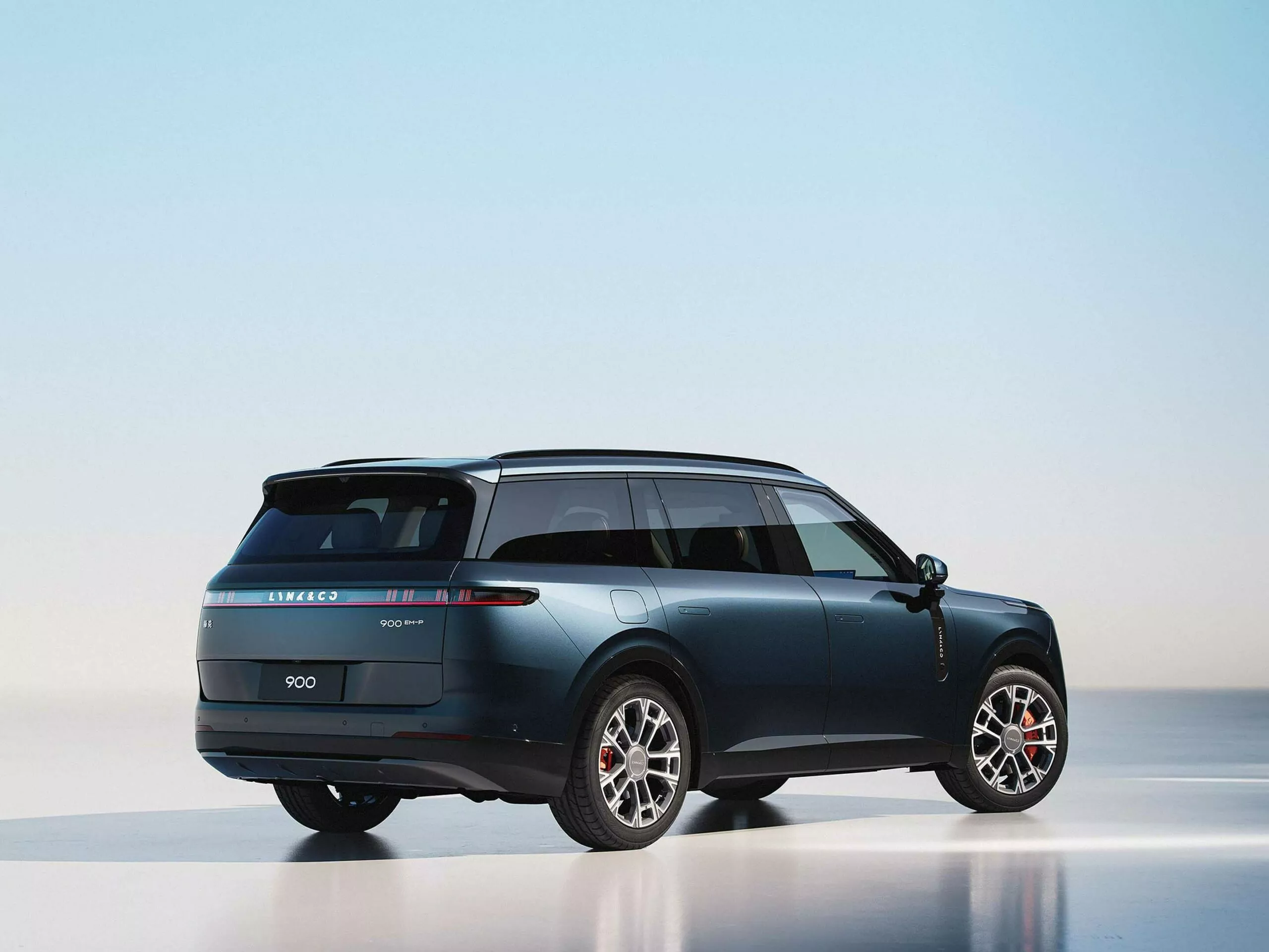 Lynk-Co-900-32-scaled.webp