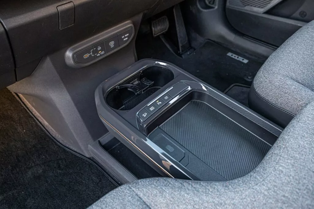 https://www.carscoops.com/wp-content/uploads/webp/2025/03/2025-Kia-EV5-Review-87-1024x683.webp
