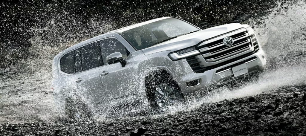 https://www.carscoops.com/wp-content/uploads/webp/2025/03/2025-Toyota-Land-Cruiser-300-Japan-1-1024x455.webp
