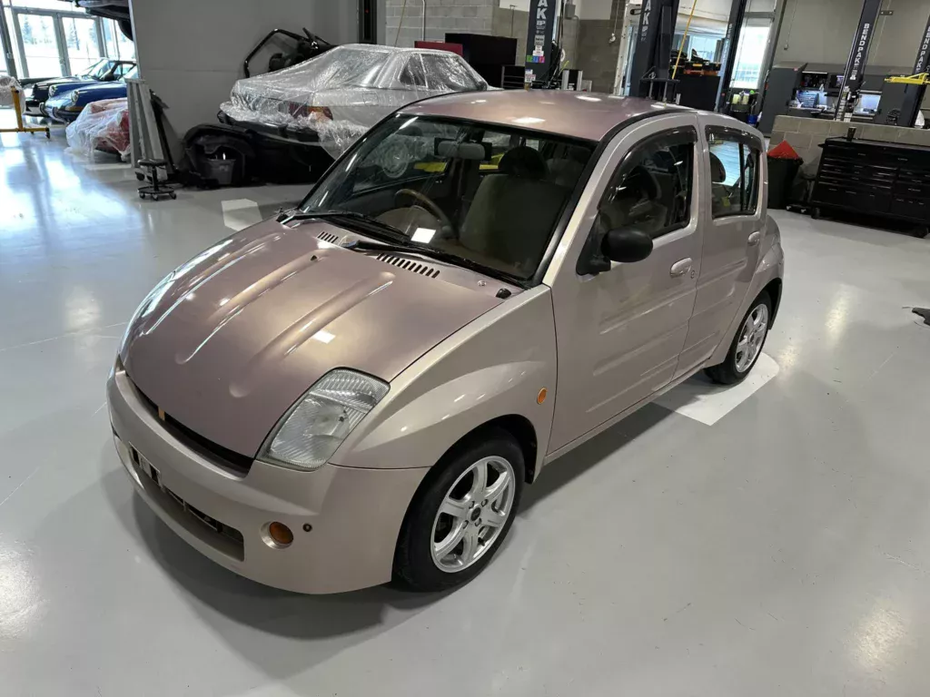 https://www.carscoops.com/wp-content/uploads/webp/2025/03/Toyota-WiLL-Vi-8-1024x768.webp