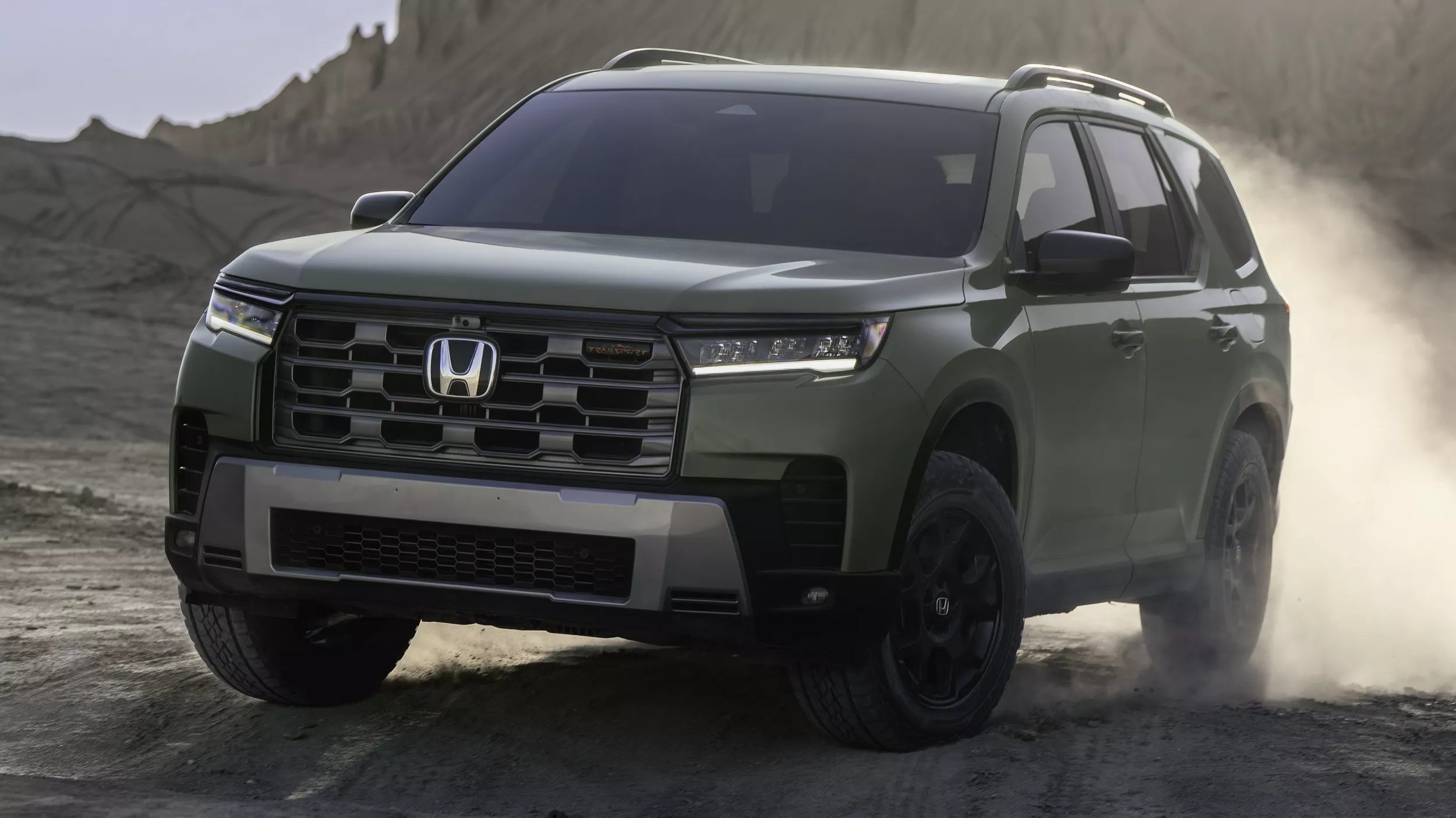 2026-Honda-Pilot-TrailSport-1-copy.webp