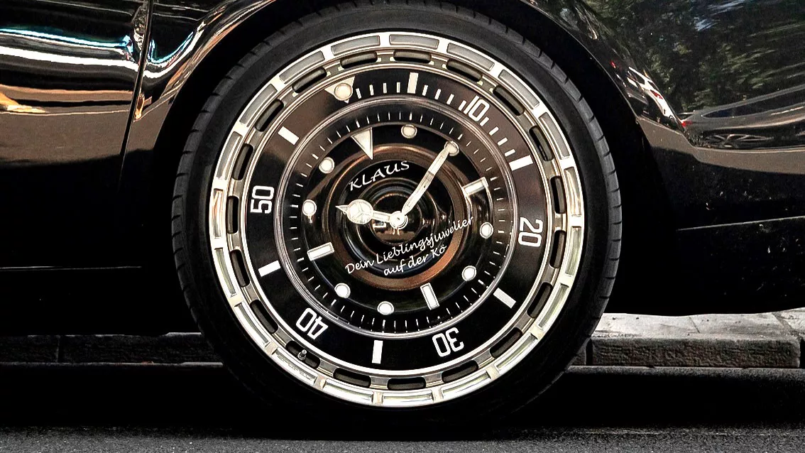 Este Rolls-Royce Phantom tiene rines inspirados en un Rolex - Autocosmos