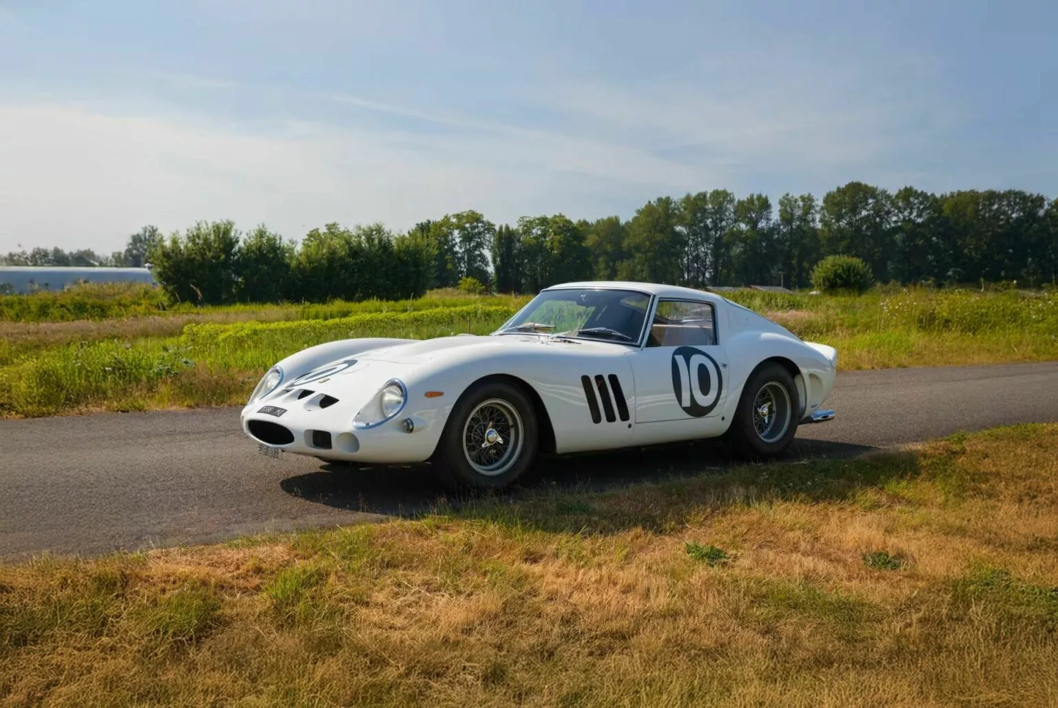 Ferrari-250-GTO-Bianco-Auction-2_result22-1536x1028.webp