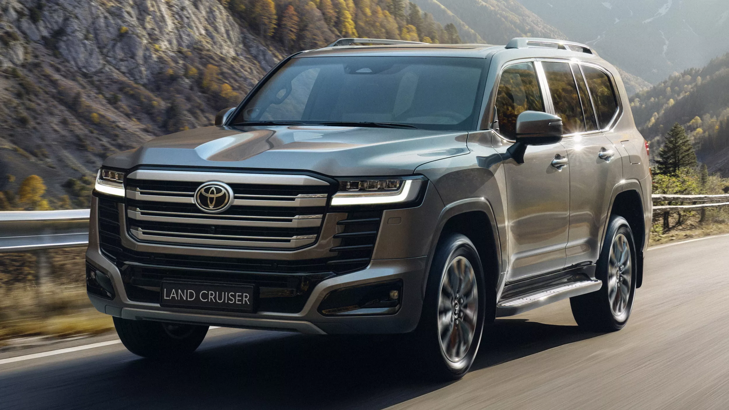 2026-Toyota-Land-Cruiser-300-Hybrid-5-copy.webp