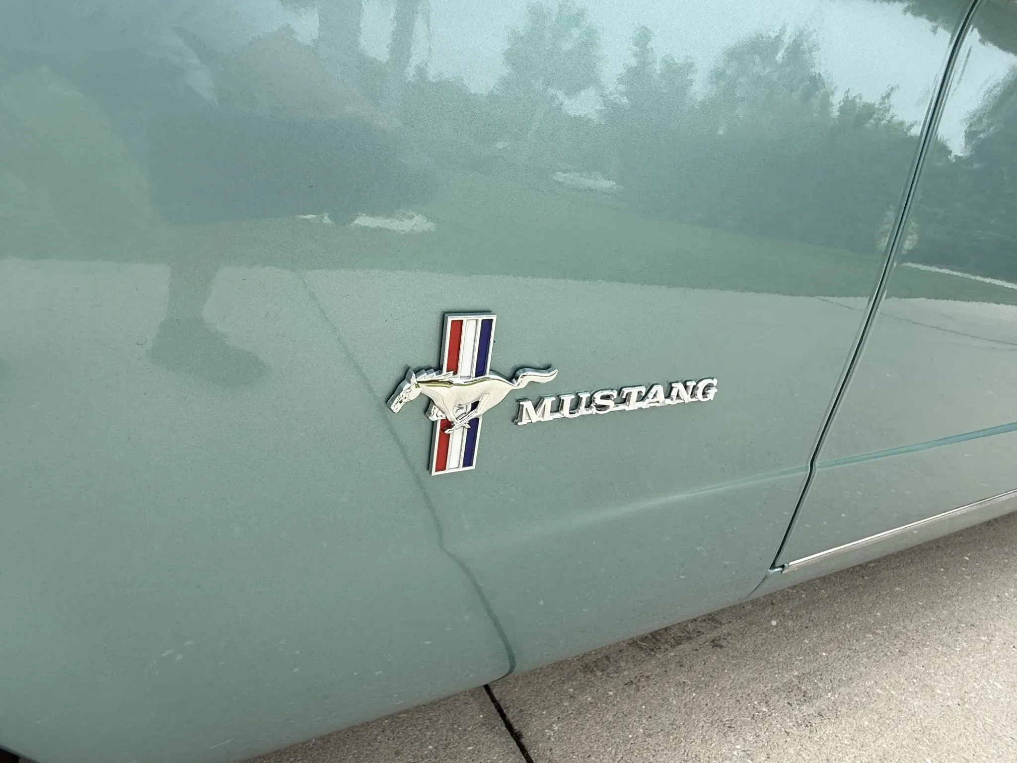Восьмерка Seat 1966 Mustang с задними дверями, сделанными из передних дверей, поступает на рынок