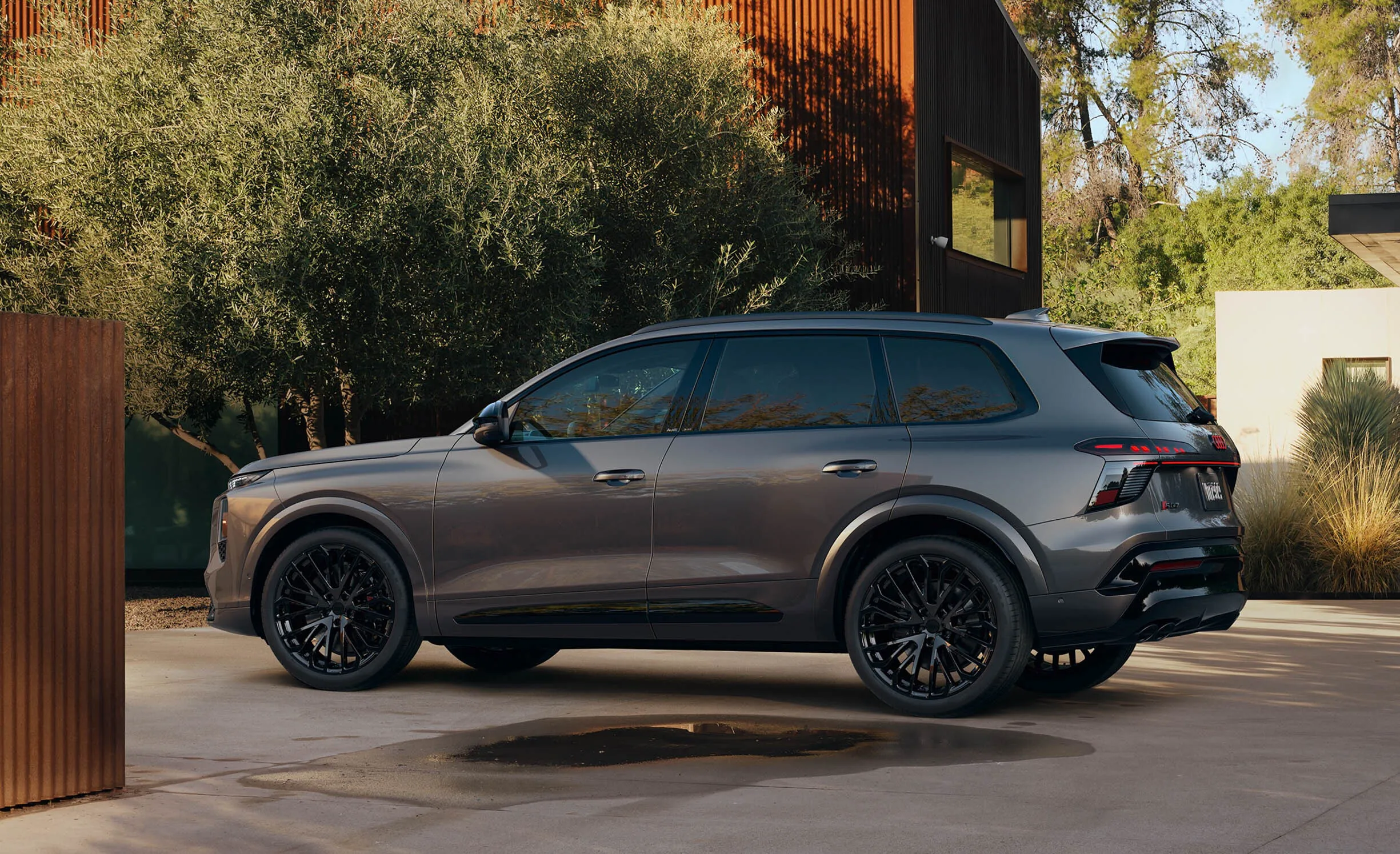 2027-Audi-SQ7-00002.webp