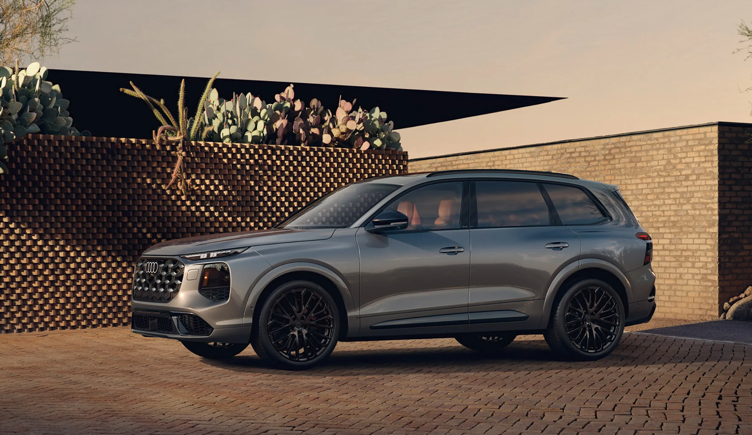2027-Audi-SQ7-00009.webp