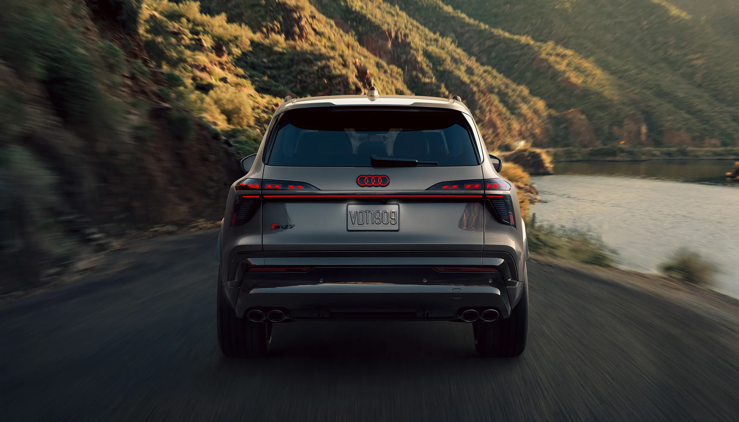 2027-Audi-SQ7-00011.webp
