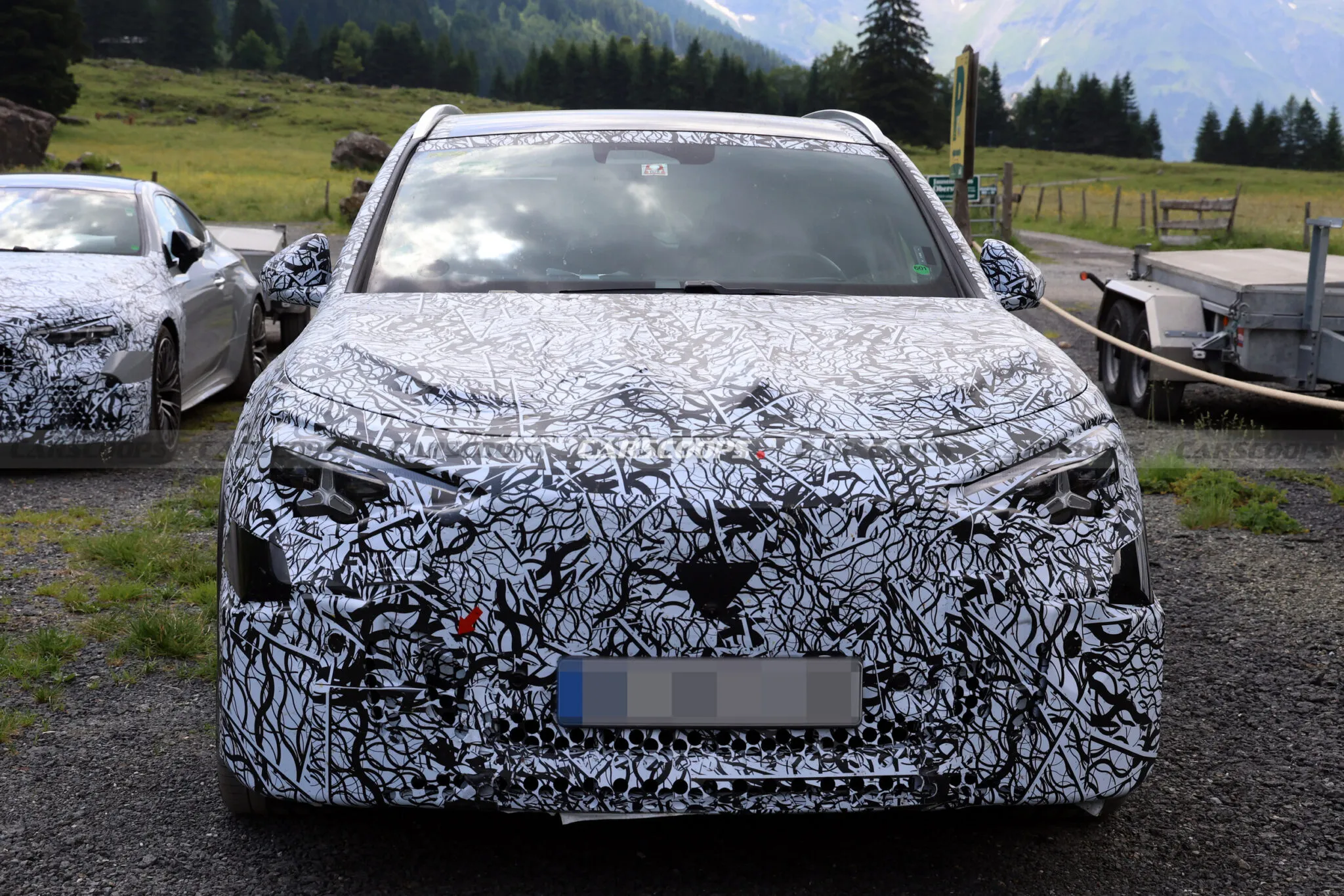 2028-Mercedes-AMG-GLA-Electric-624-100-2