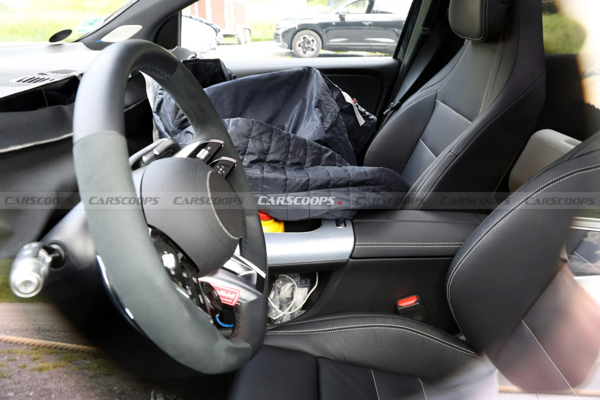2028-Mercedes-AMG-GLA-Electric-624-109-2