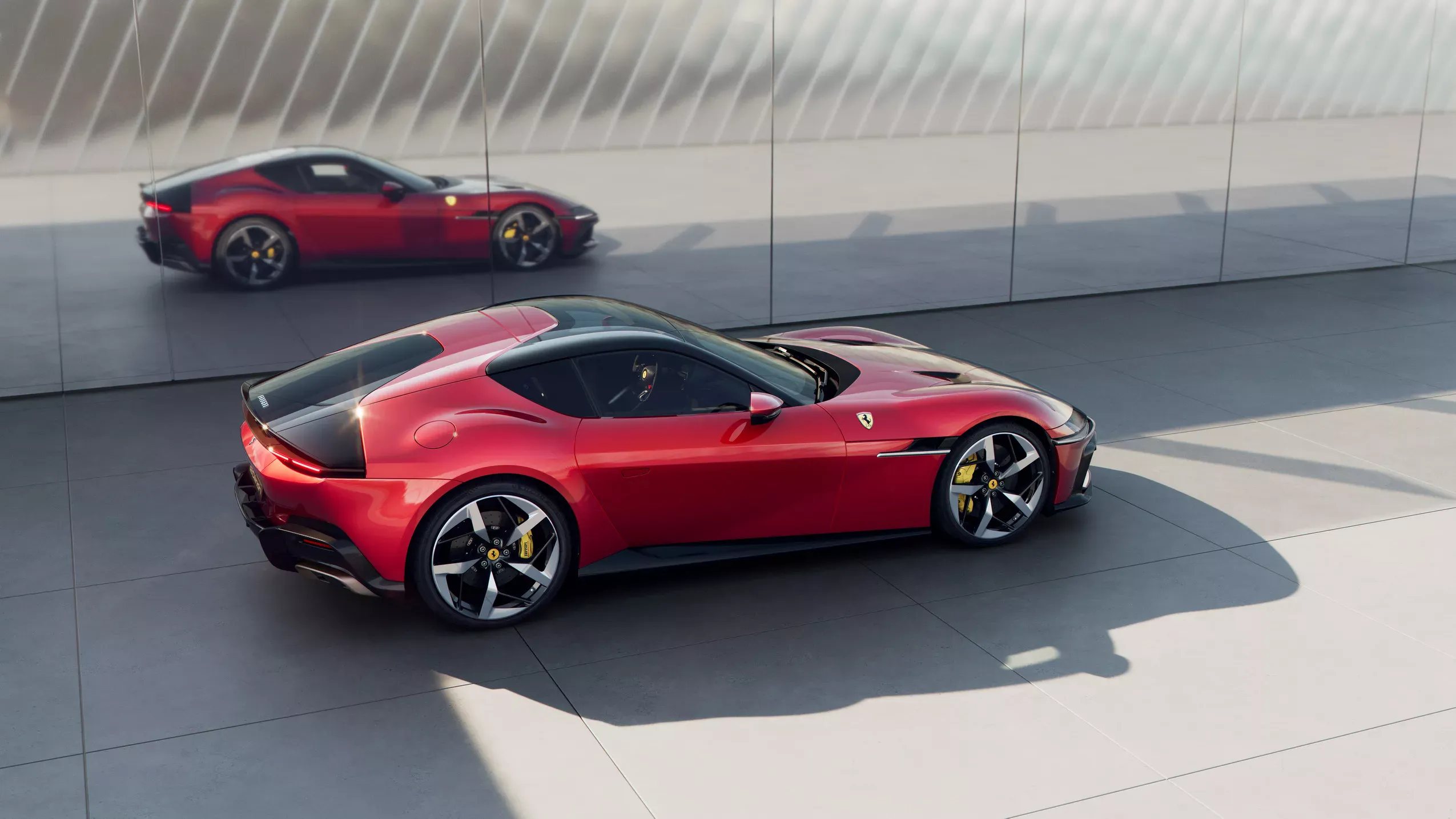 Ferrari ще представи нещо на 4 юли – може ли да е ръчен 12Cilindri?