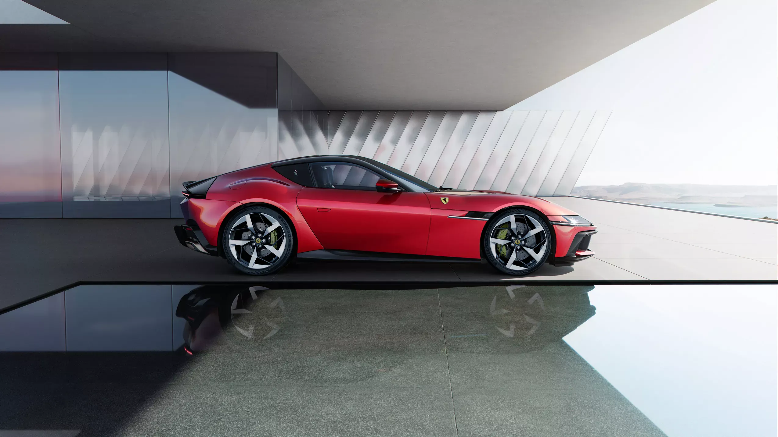 Ferrari ще представи нещо на 4 юли – може ли да е ръчен 12Cilindri?