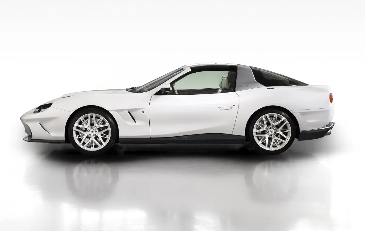 Touring-Superleggera-V12Veloce-Aperta-5.