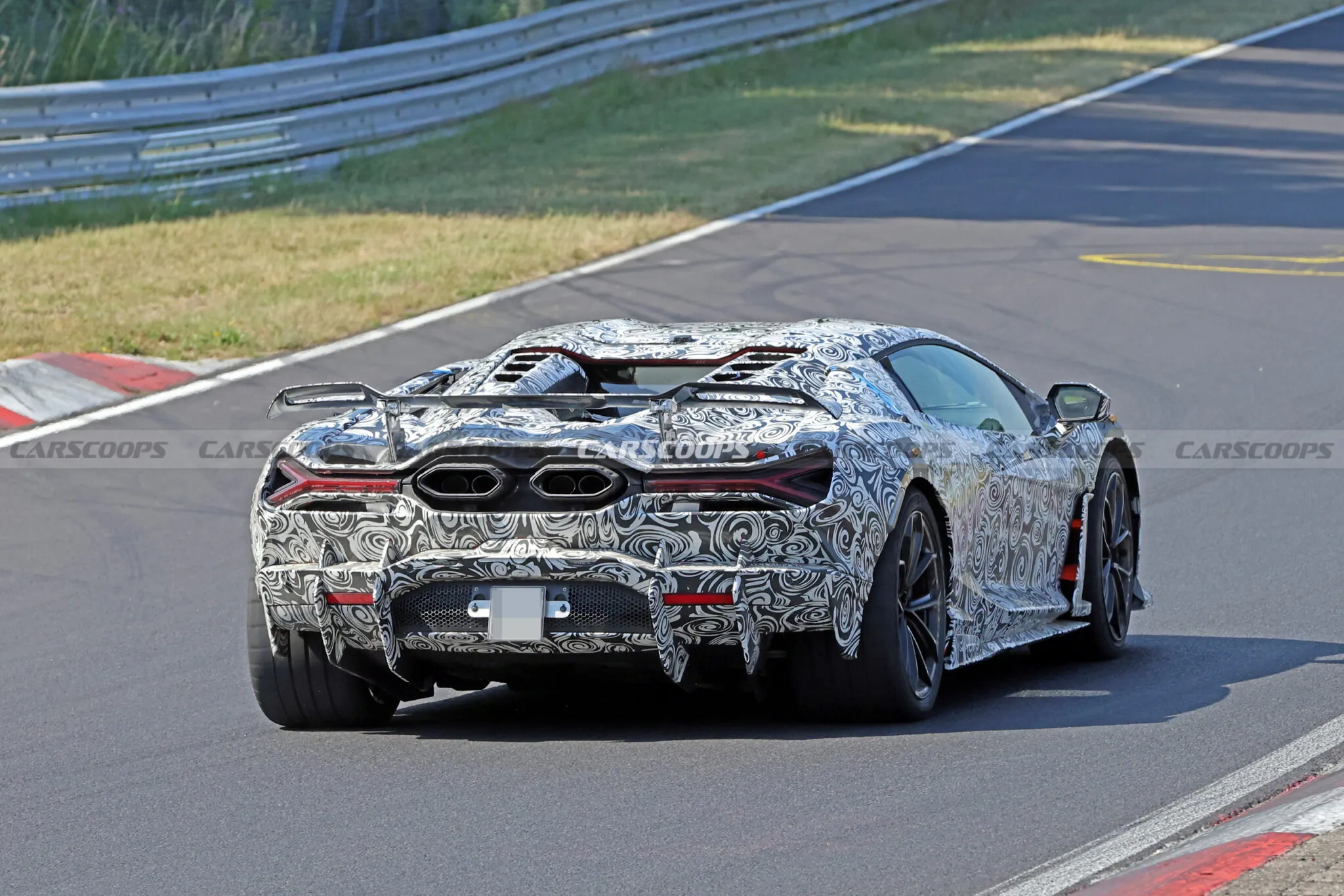 Lamborghini-Revuelto-SV-723-16-2048x1366