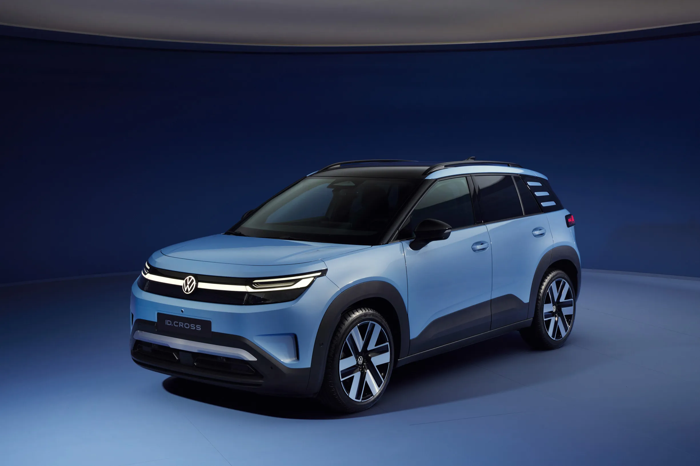 VW-ID.Cross-blue-00002.webp