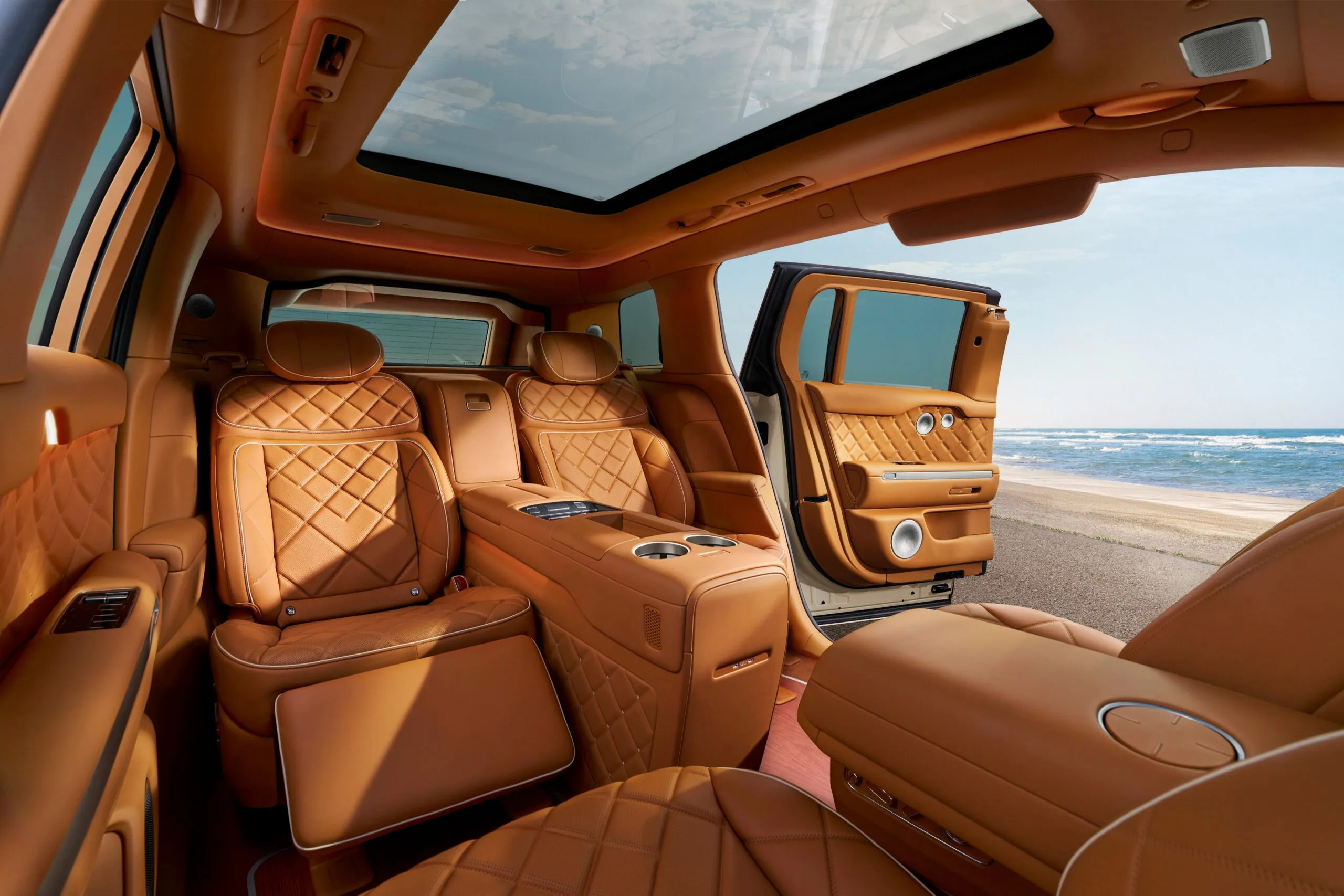 https://www.carscoops.com/wp-content/uploads/webp/2026/08/Photo-7-aE%CB%9CGV90-NeolunaE%E2%84%A2-Interior-scaled.webp