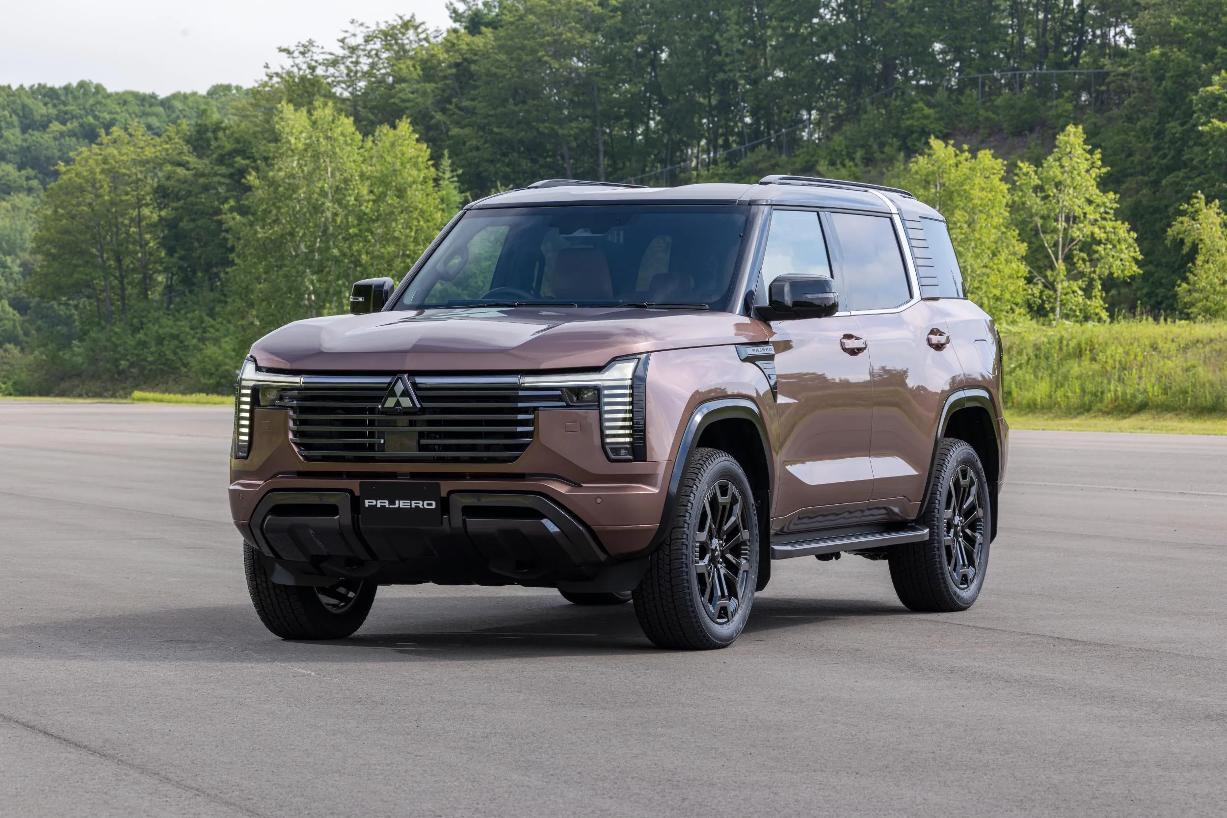 2027-Mitsubishi-Pajero-Exterior-Australia-17.webp