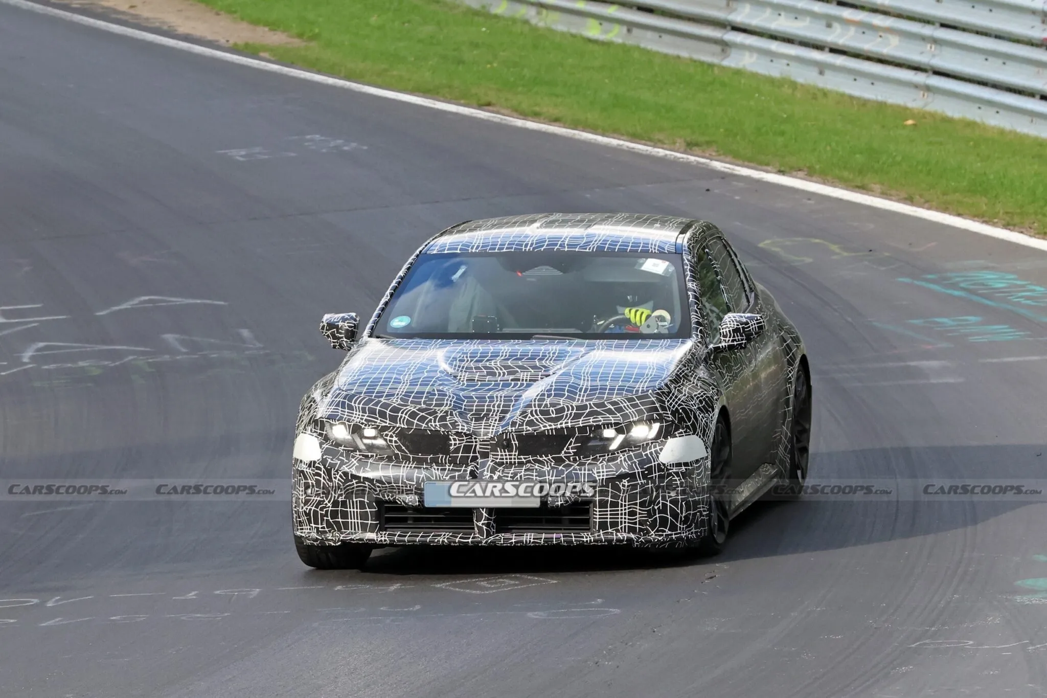 BMW-M3-EV-scoop-Sep-1826-00002-2048x1365
