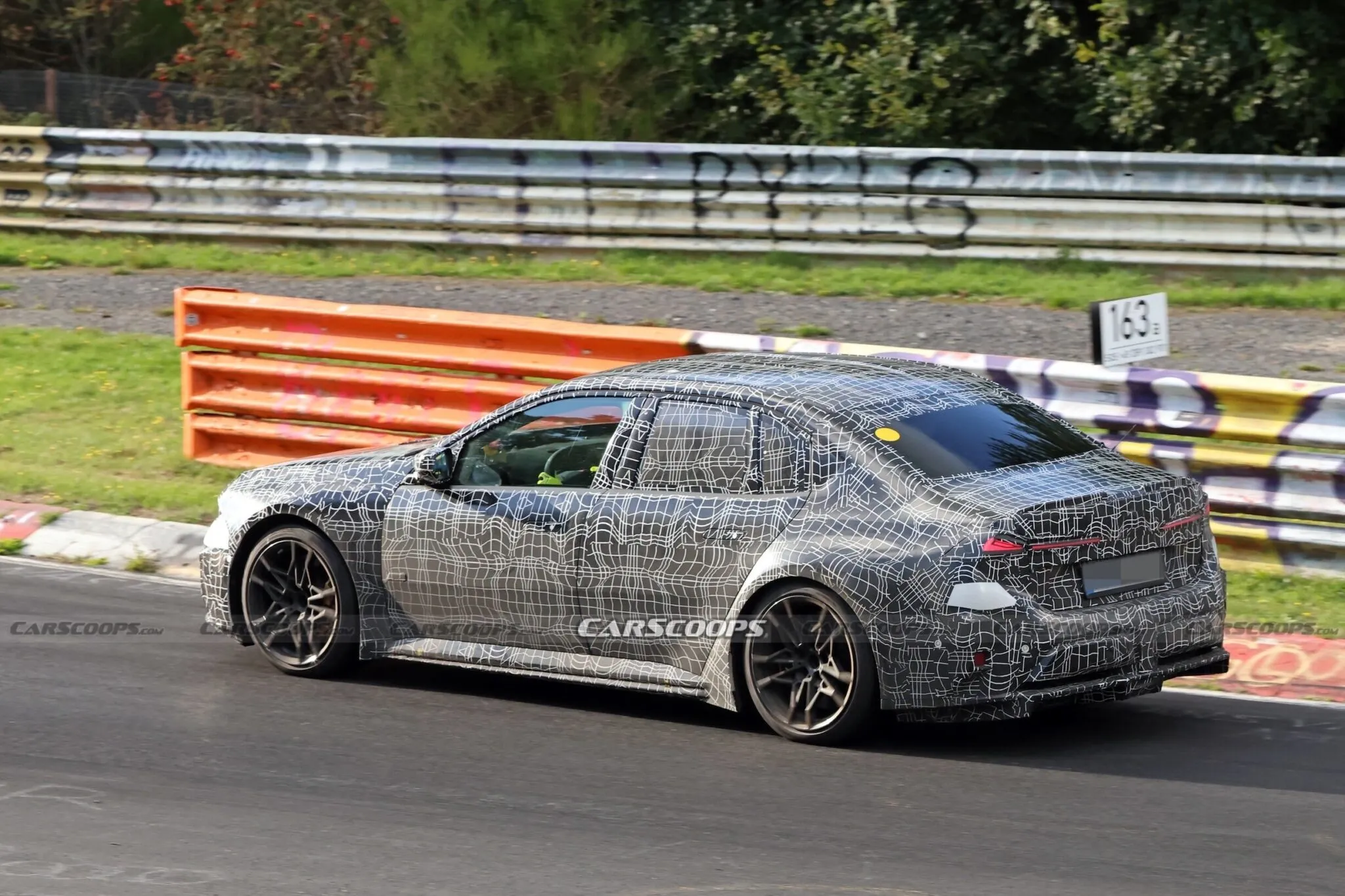 BMW-M3-EV-scoop-Sep-1826-00007-2048x1365