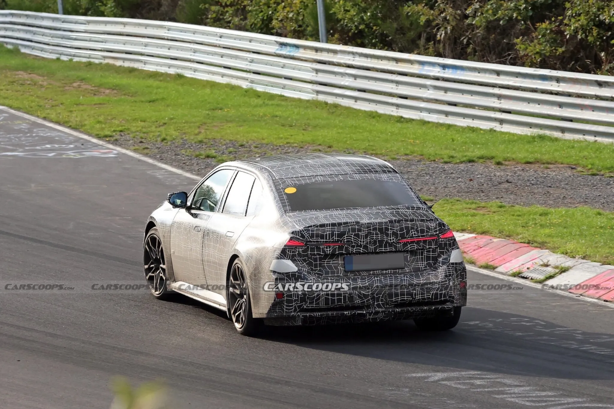 BMW-M3-EV-scoop-Sep-1826-00009-2048x1365