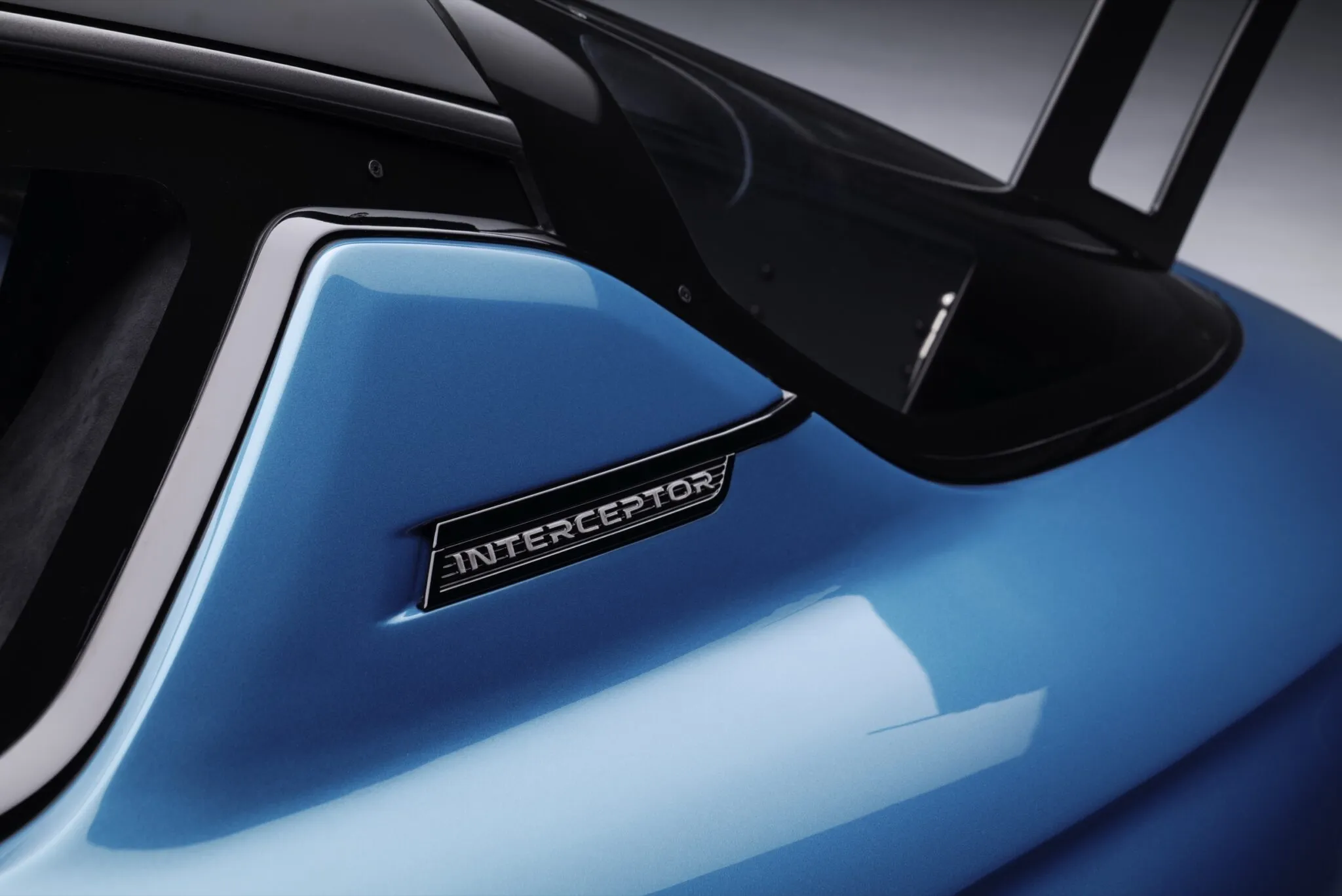 Jensen-Interceptor-GTX-Sep-26-00015-2048